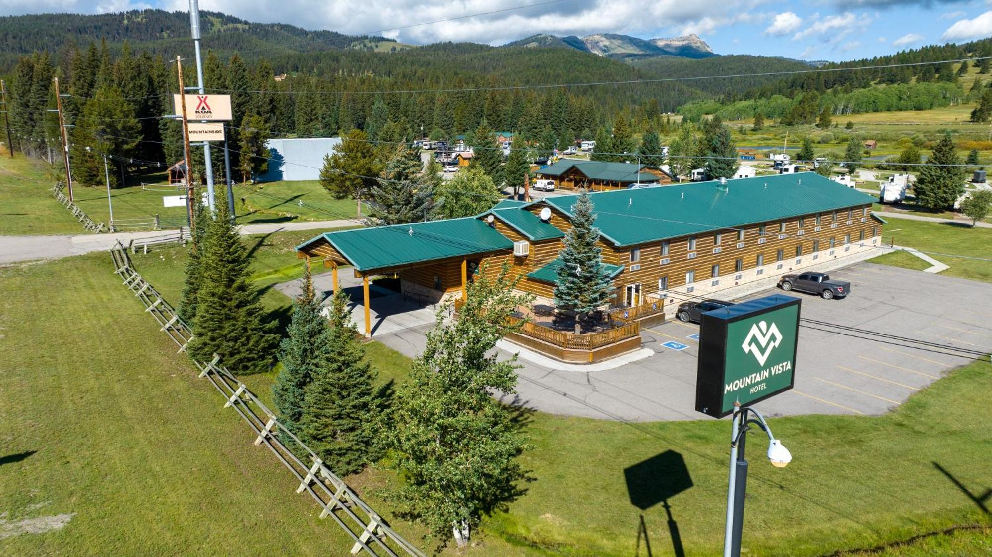 ווסט ילוסטון Mountain Vista Hotel מראה חיצוני תמונה